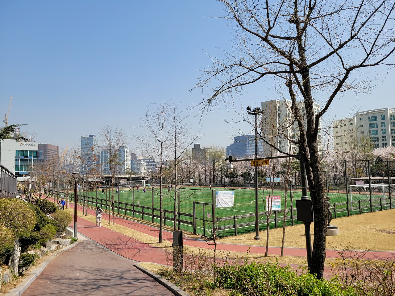 康荣雅始终 康荣雅始终